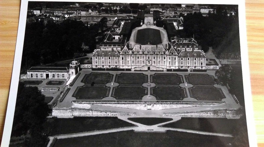 Photos EGO IMAGO | Ancienne Photo A Rienne De Roger Henrard 1968 " Chateau De Menars "