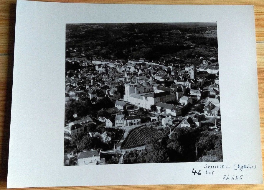 Photos EGO IMAGO | Ancienne Photo A Rienne De Roger Henrard 1959 " Souillac " Glise - Lot