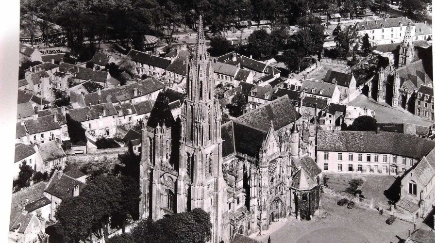 Photos EGO IMAGO | Ancienne Photo A Rienne De Roger Henrard 1955 " Senlis " ( Oise )