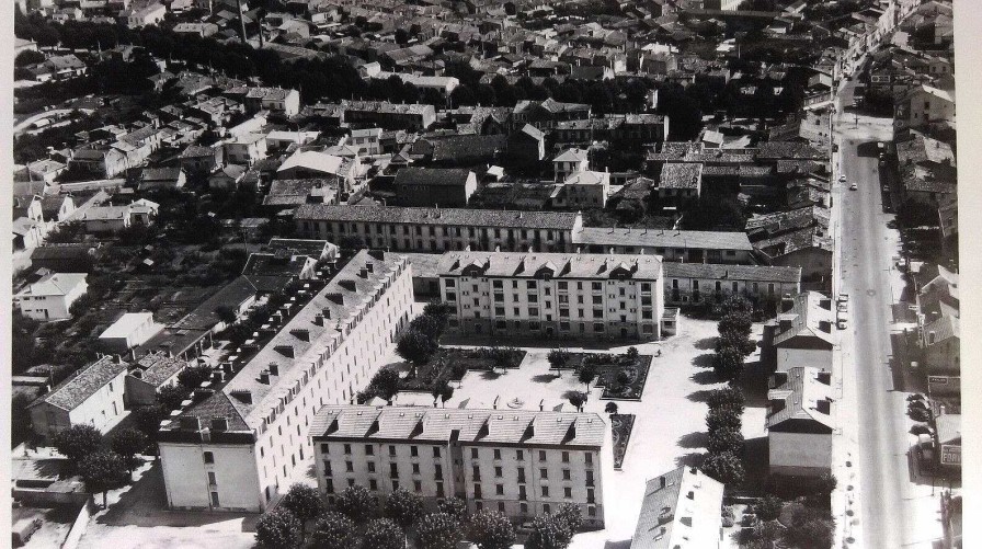 Photos EGO IMAGO | Ancienne Photo A Rienne De Roger Henrard 1959 " Marmande " Lot-Et-Garonne