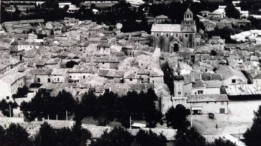 Photos EGO IMAGO | Ancienne Photo A Rienne De Roger Henrard " Le Thor " Vaucluse 1960