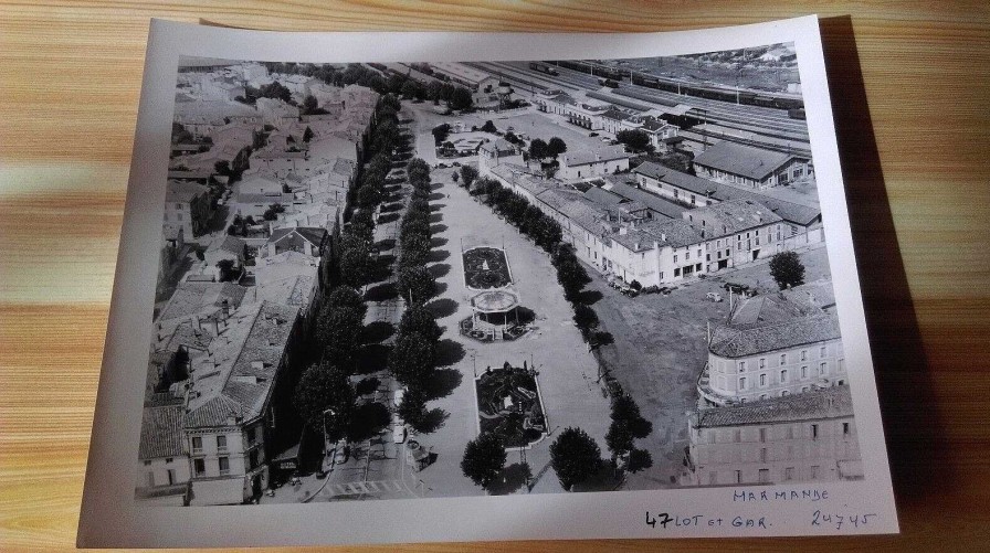 Photos EGO IMAGO | Ancienne Photo A Rienne De Roger Henrard 1959 Marmande Lot-Et-Garonne