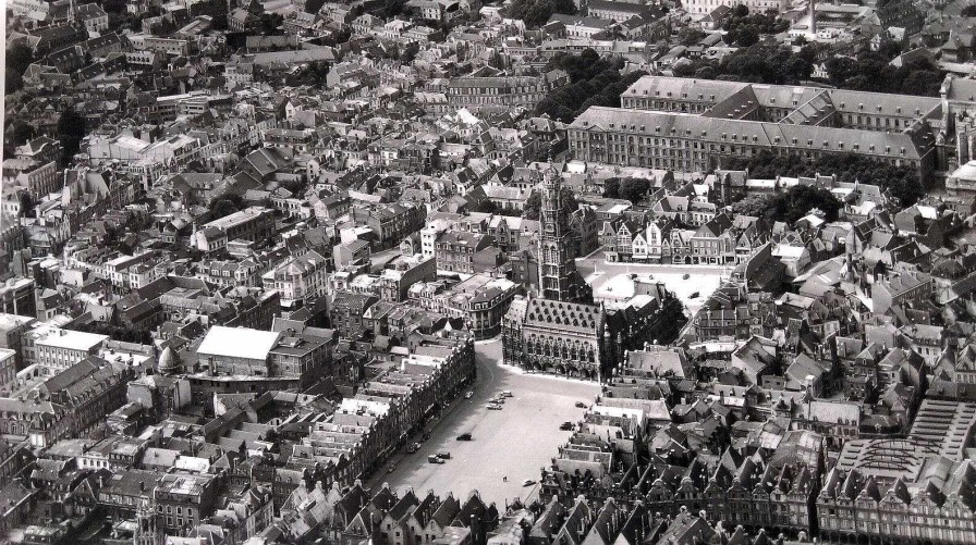 Photos EGO IMAGO | Ancienne Photo A Rienne De Roger Henrard 1955 " Arras "