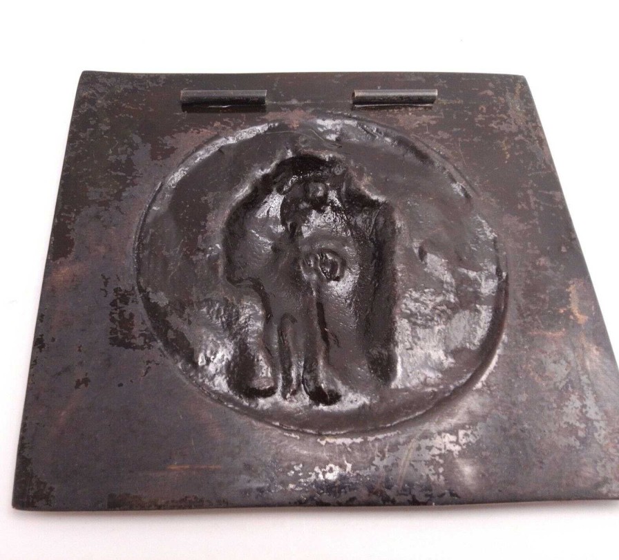 Objets EGO IMAGO | Ancienne Plaque Sculpt E En Bronze " Sc Ne Galante " Belle Patine Verte