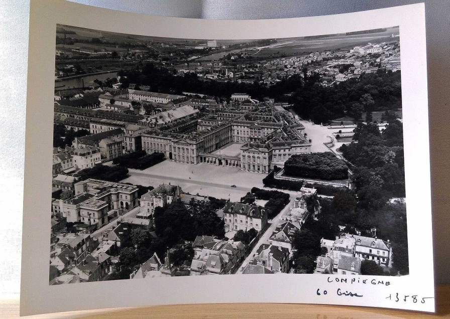 Photos EGO IMAGO | Ancienne Photo A Rienne De Roger Henrard 1954 " Compiegne ( Oise ) "