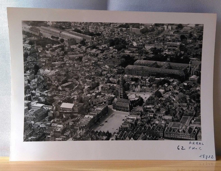 Photos EGO IMAGO | Ancienne Photo A Rienne De Roger Henrard 1955 " Arras "