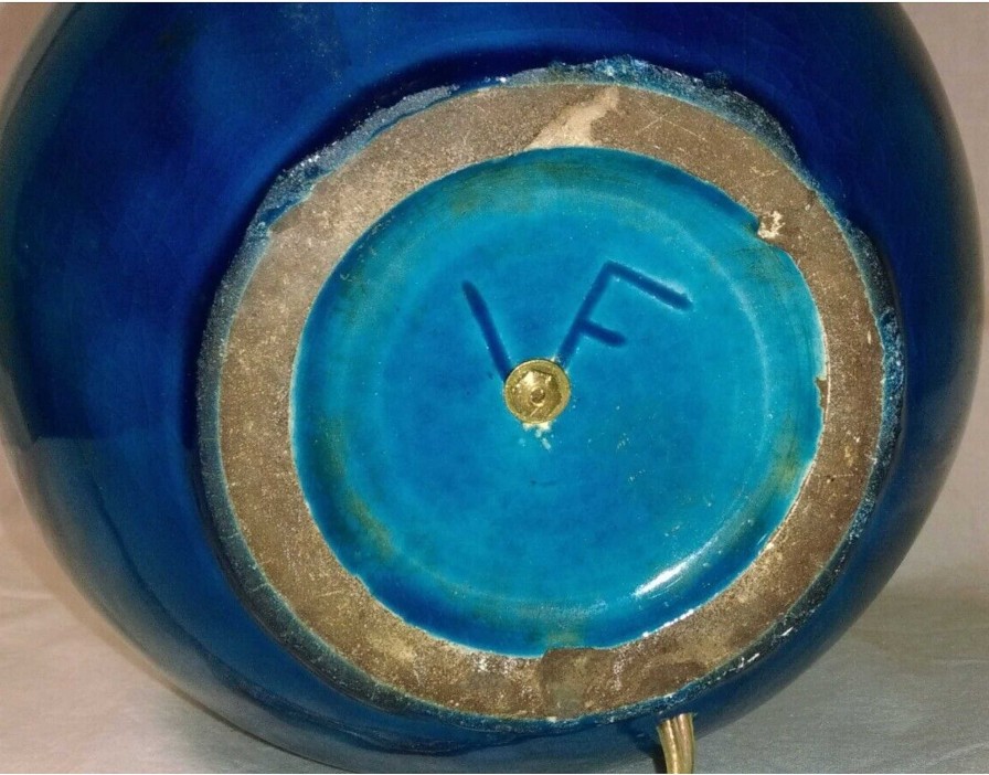 Luminaires EGO IMAGO | Ancienne Lampe Boule En C Ramique, Avec Un Une Tr S Belle Couverte Bleue. Sign E V F Identifier ?