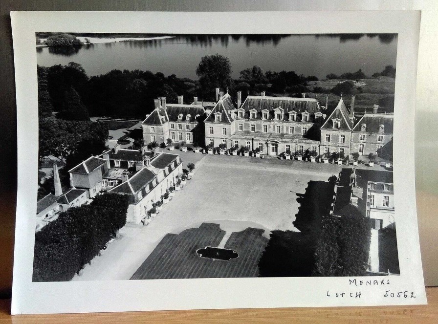 Photos EGO IMAGO | Ancienne Photo A Rienne De Roger Henrard 1968 " Chateau De Menars "