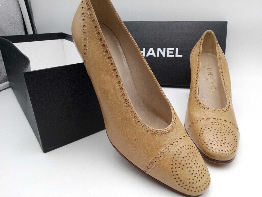 Mode EGO IMAGO | Authentique Paire D'Escarpins Chanel " Logo " Pointure 36 - ( 6 ) Cuir Beige