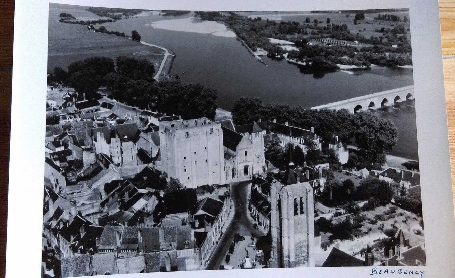 Photos EGO IMAGO | Ancienne Photo A Rienne De Roger Henrard 1960 " Beaugency " Loiret