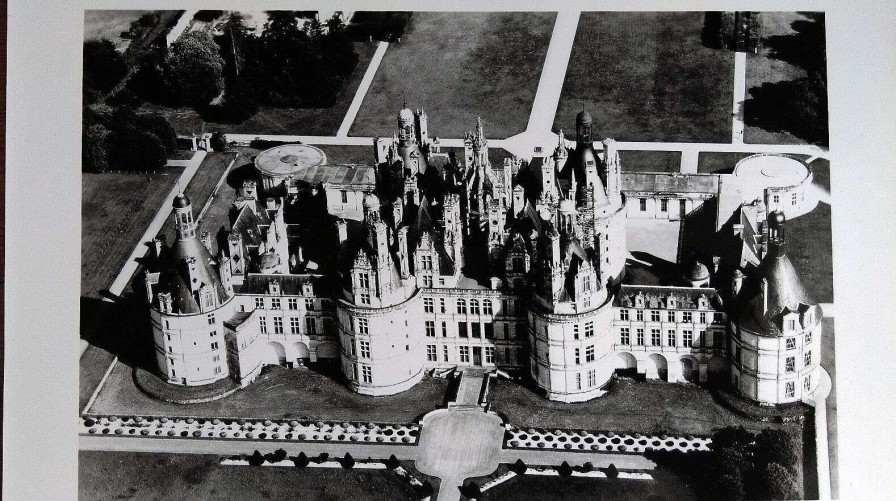 Photos EGO IMAGO | Ancienne Photo A Rienne De Roger Henrard 1955 " Chateau De Chambord "