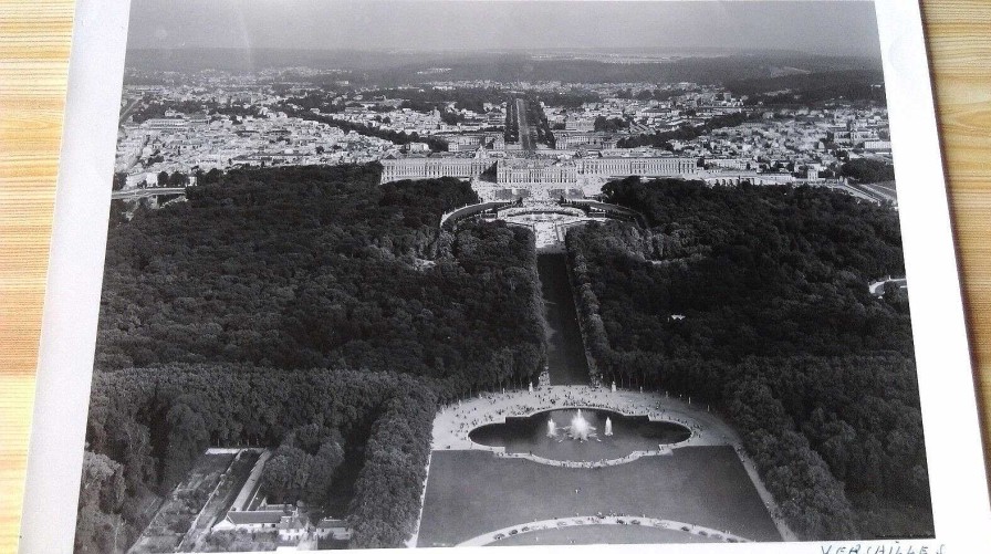 Photos EGO IMAGO | Ancienne Photo A Rienne De Roger Henrard " Le Chateau De Versailles " 1952