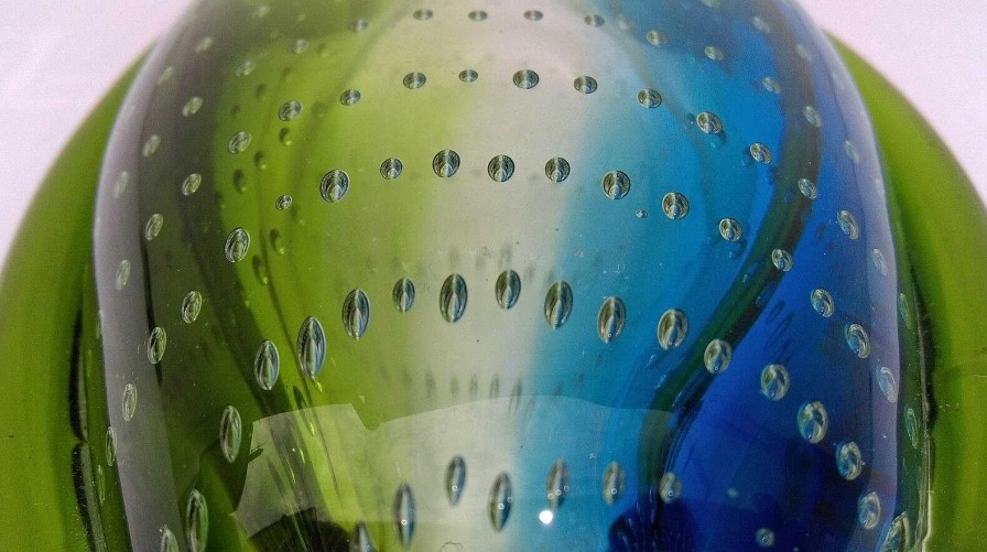 Objets EGO IMAGO | A Modern Art Glass Studio Vase With Optic Illusion Effect Bleu Et Vert