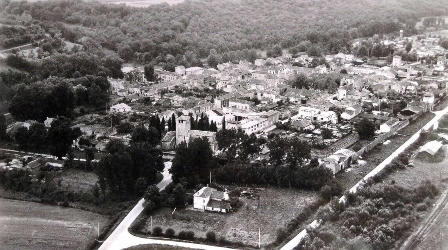 Photos EGO IMAGO | Ancienne Photo A Rienne De Louis Schmidt 1950 " Vianne " Lot-Et-Garonne