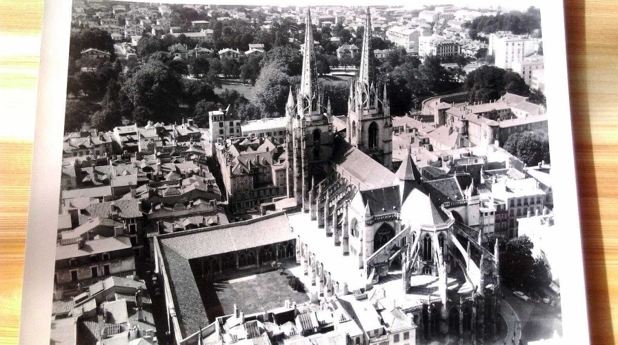 Photos EGO IMAGO | Ancienne Photo A Rienne De Roger Henrard 1959 " Bayonne "