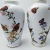 C Ramiques EGO IMAGO | Paire De Vases Franklin Porcelain By John Wilkinson The Meadowland Butterfly