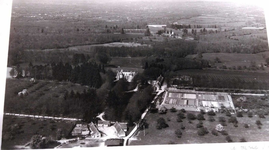 Photos EGO IMAGO | Ancienne Photo A Rienne De Roger Henrard 1954 " Le Mesle Sur Sarthe "