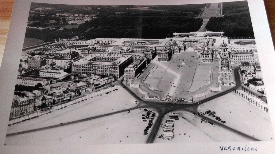 Photos EGO IMAGO | Ancienne Photo A Rienne De Roger Henrard " Chateau De Versailles " 1951