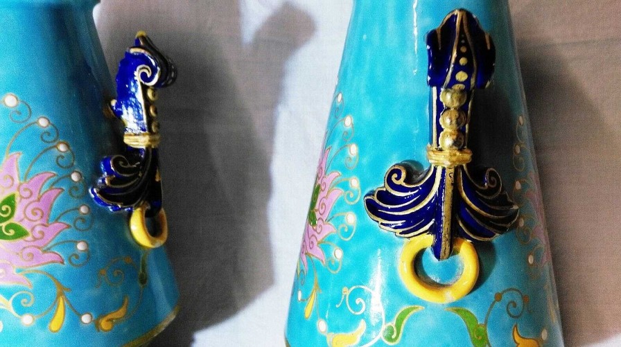 C Ramiques EGO IMAGO | Paire De Vases En Barbotine Art Nouveau Anglais ?