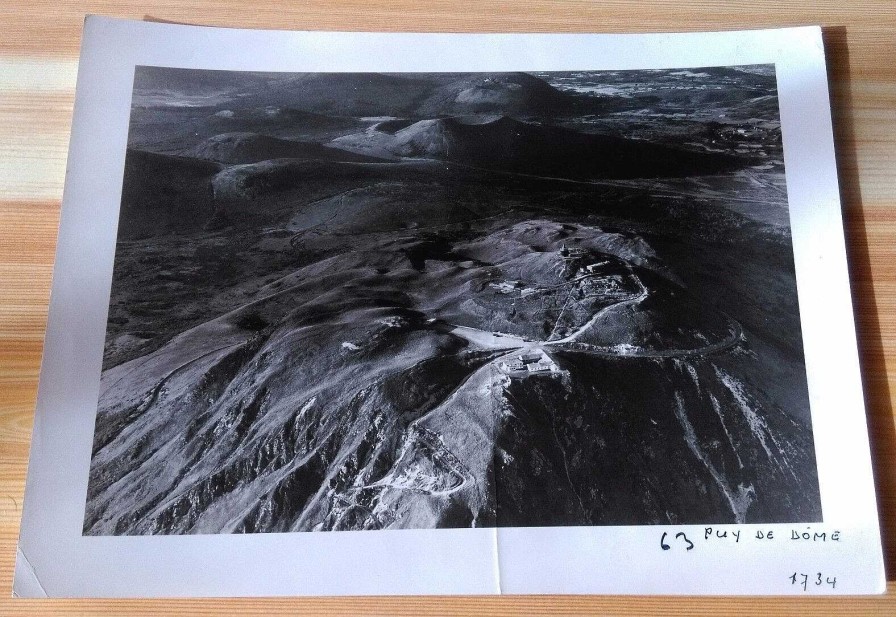 Photos EGO IMAGO | Ancienne Photo A Rienne De Roger Henrard 1955 " Volcans Puy De Dome "