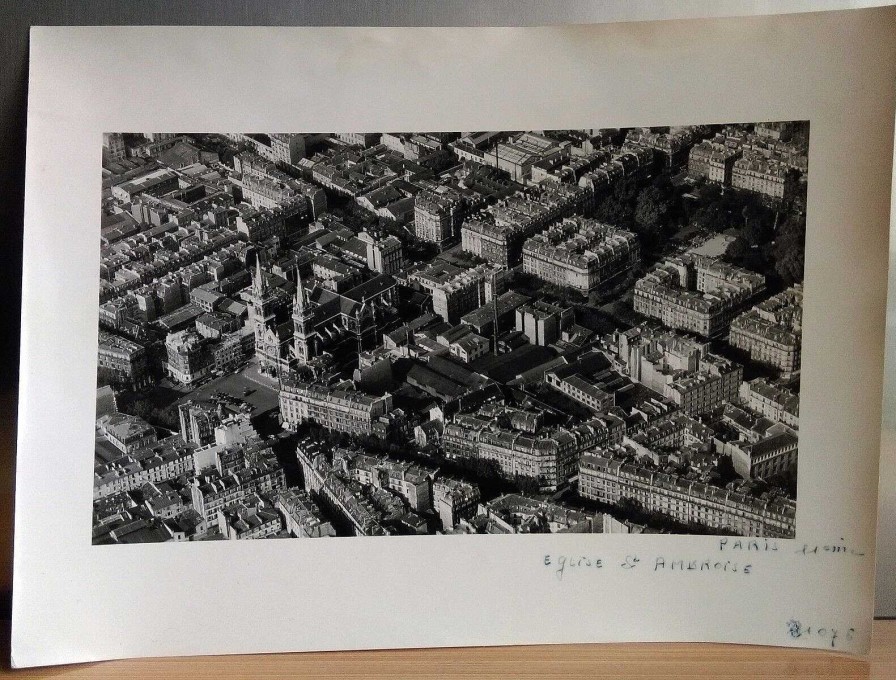 Photos EGO IMAGO | Ancienne Photo A Rienne De Roger Henrard 1957 " Paris 11E Glise St Ambroise "